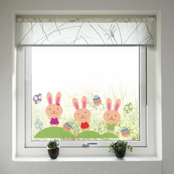 Veľkonočná dekorácia na okno - zajačikovia a vajíčka