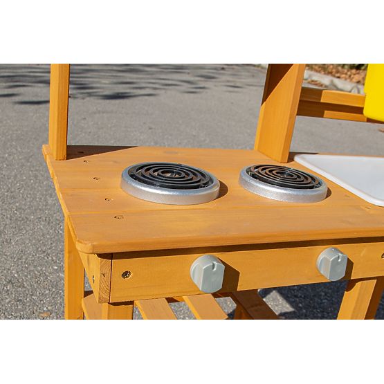 2Kids Toys Drevená záhradná kuchynka s drezom