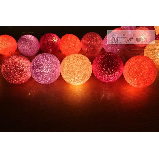Bavlnené svietiace LED guličky Cotton Balls - light berry