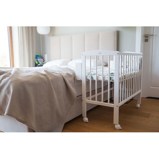 Bazar - Postieľka k posteli rodičov Amy - biela