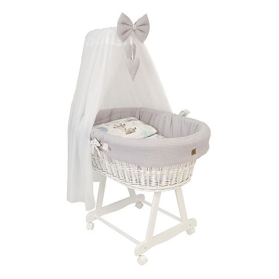 Biela prútená postieľka s výbavou pre bábätko - Ježko