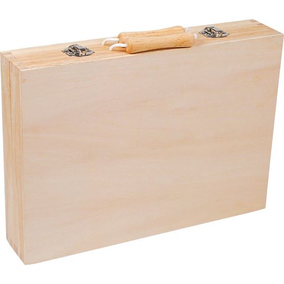 Debna s drevenými nástrojmi