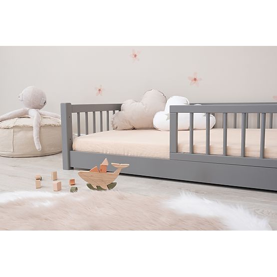 Detská nízka posteľ Montessori Ourbaby - sivá