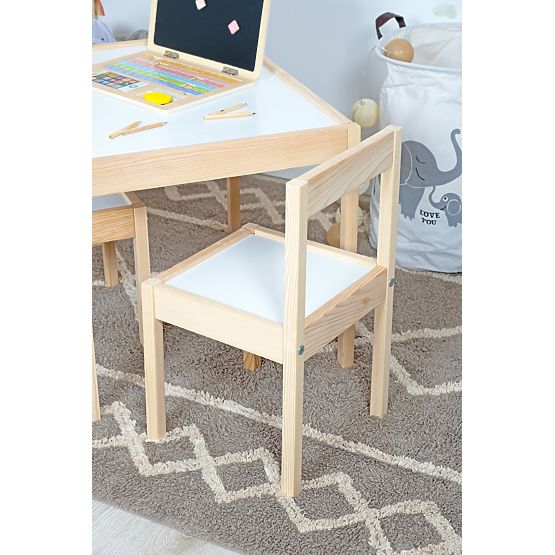 Detský stôl a 2 stoličky LETTO