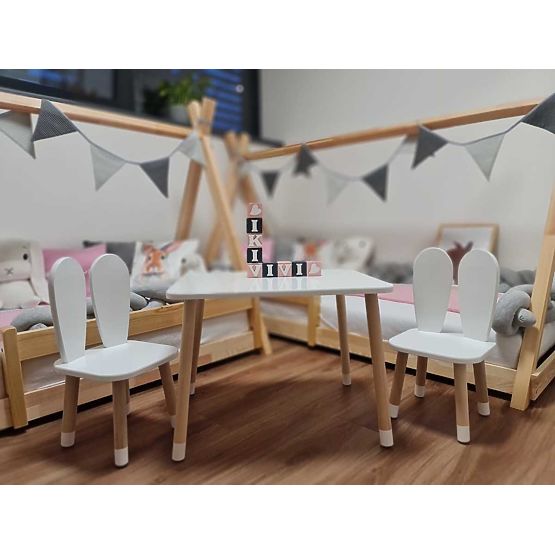 Detský stôl s stoličkami - Ušká - biely