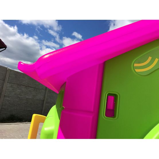 Detský záhradný domček so šmykľavkou