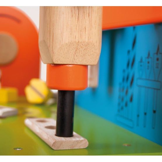 Drevená domácej dielni s náradím