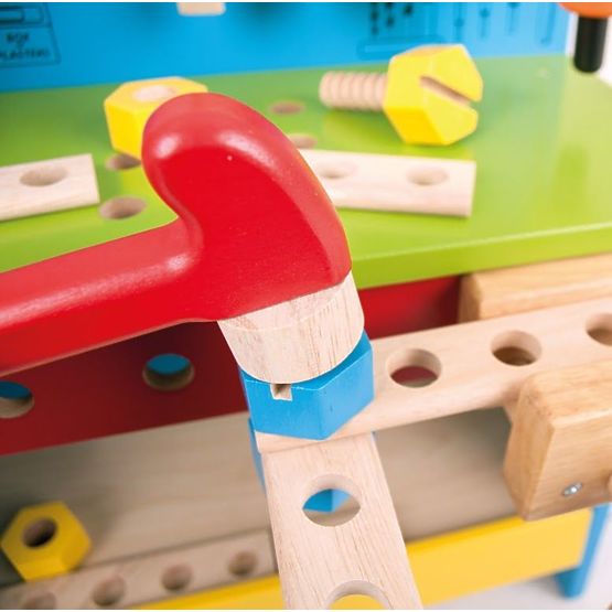 Drevená domácej dielni s náradím