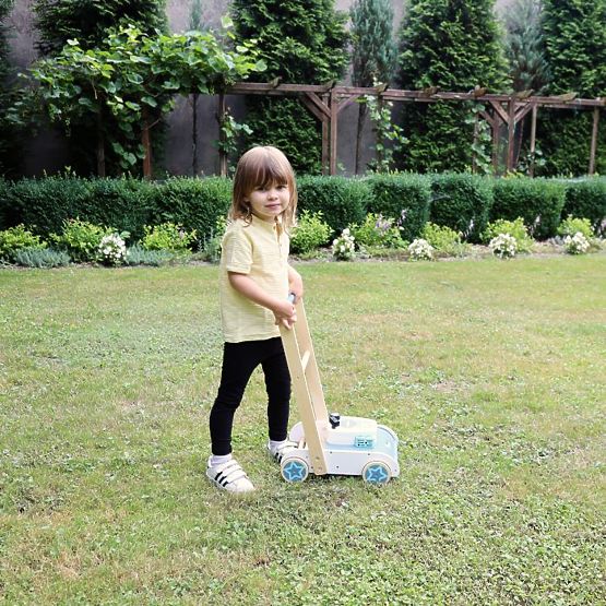 Drevená kosačka so zvukom Adam Toys