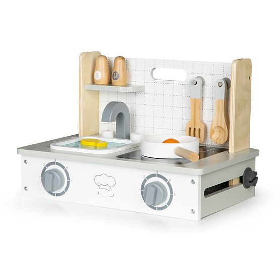 Drevená mini kuchynka