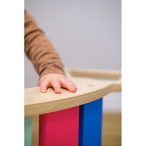 Drevená montessori hojdačka - dúhová