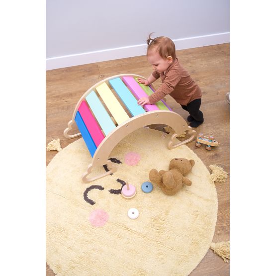 Drevená montessori hojdačka - dúhová