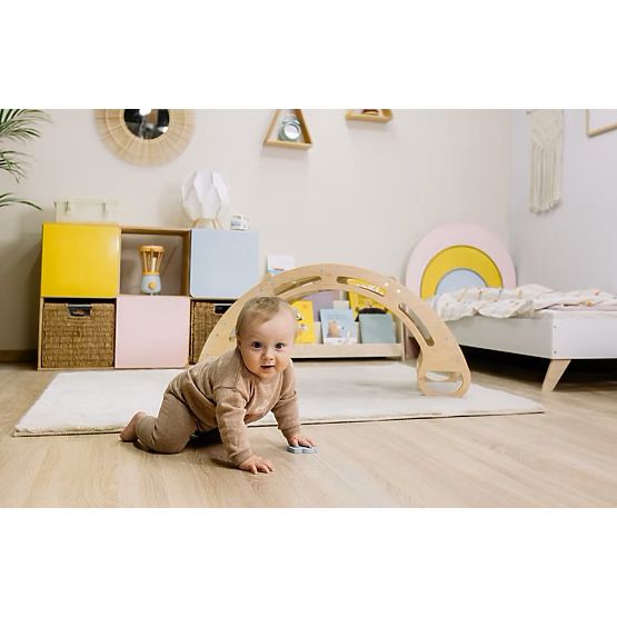 Drevená Montessori hojdačka - prírodná s farebnými priečkami