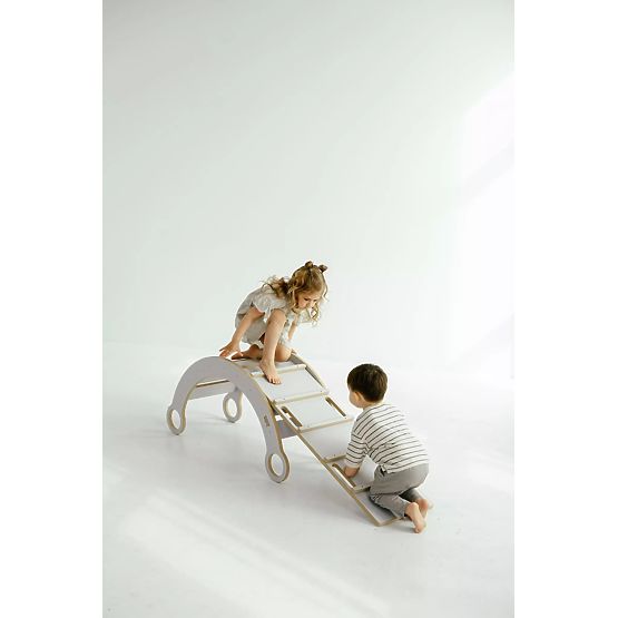 Drevená Montessori hojdačka so šmykľavkou/rebríkom M - biela