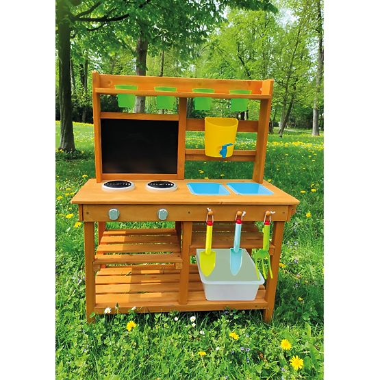 Drevená záhradná kuchynka