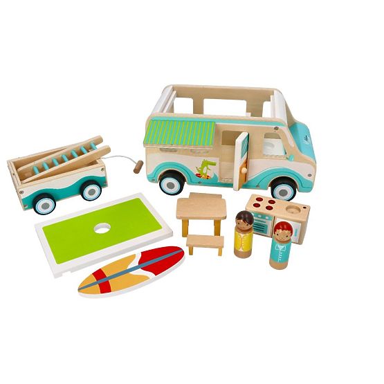 Drevený karavan s prívesom a doplnkami