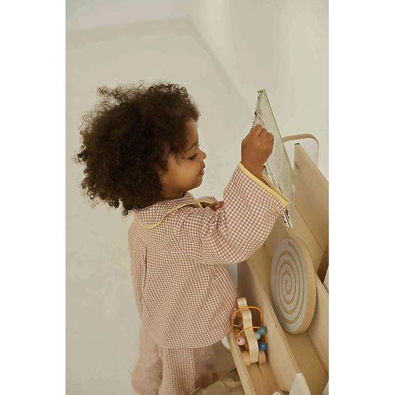 Drevený regál na knihy a hračky