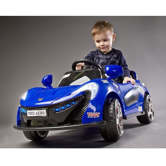 Elektrické autíčko Toyz Aero - 2 motory a rýchlosti čierne Čierna
