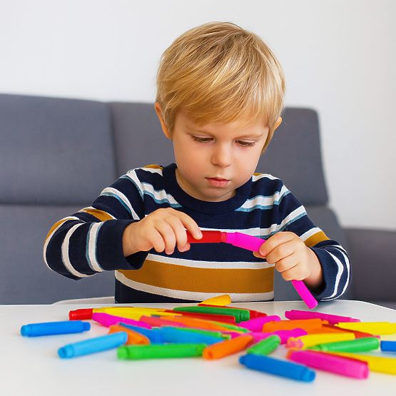 Farebné senzorické trubky pop tube pre deti antistresové trubky na prepojenie 60 kusov