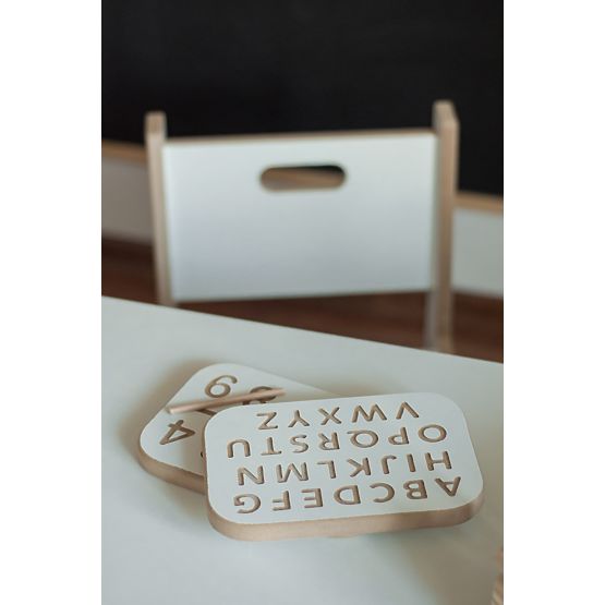 Grafomotorická tabuľa - písmená