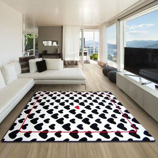 Koberec SKETCH - F755 krém/ čierna - srdce