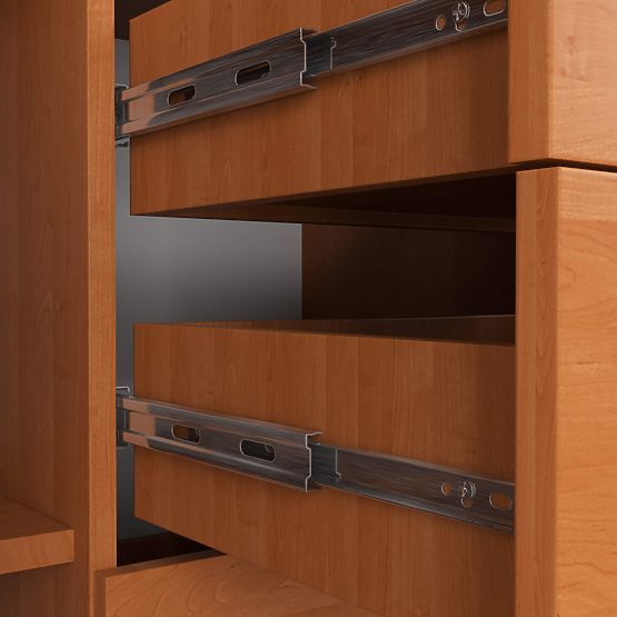 KOMODA K45 PK ČEREŠŇA