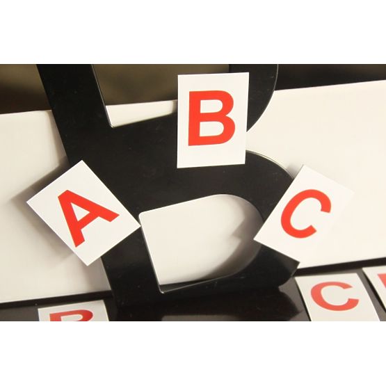 Magnetická abeceda - veľké písmená