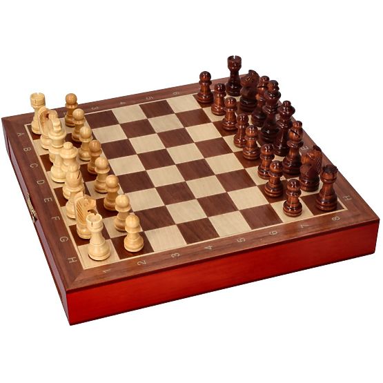 Magnetické šachy so zásuvkami