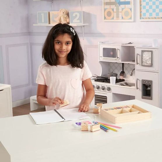 Melissa & Doug - sada drevených pečiatok Princezná