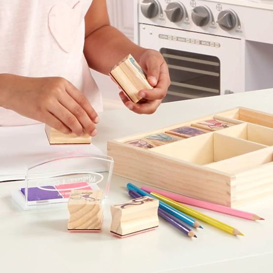 Melissa & Doug - sada drevených pečiatok Princezná