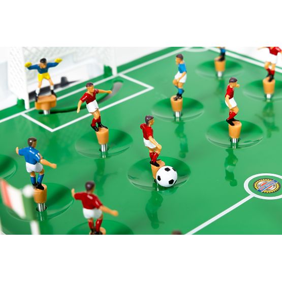 Mini futbal na pružinách, 22 hráčov