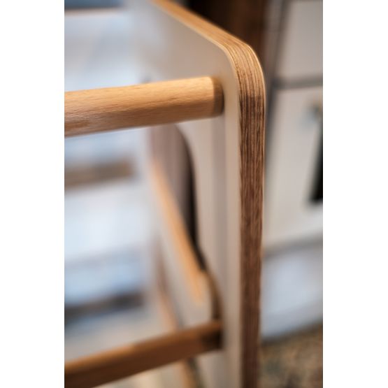 Montessori učiaca veža Nora - biela