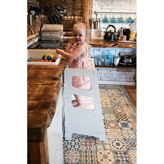 Montessori učiaca veža Nora - biela