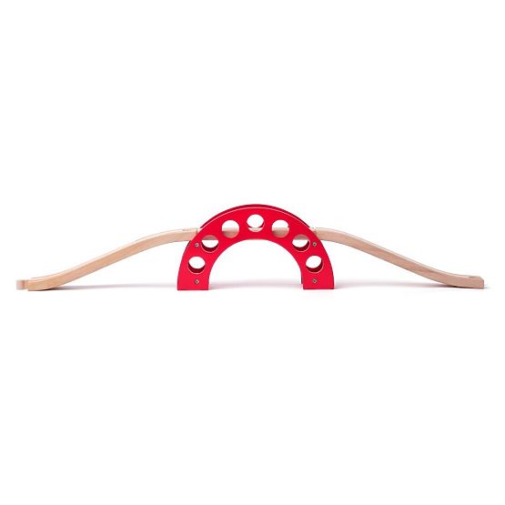 Most s červeným oblúkom