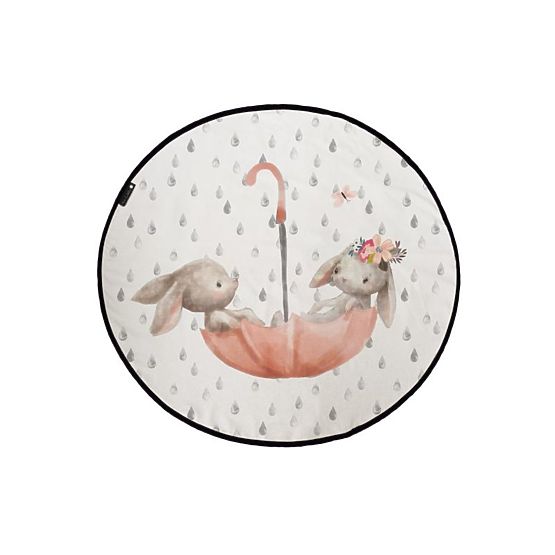 Mr. Little Fox Koberček Lesné škola - Králici v daždi