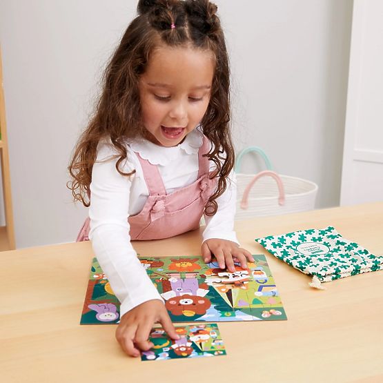 Mudpuppy Puzzle Veselí kemperi v látkovom vrecúšku 36 dielikov