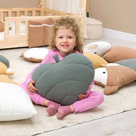 Mušelínový vankúšik Ourbaby 38x35 cm List - zelený