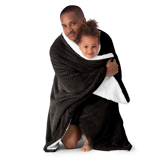 Prikrývka SHLEEPY čierna s žakárovým vzorom klasický štýl 130x180