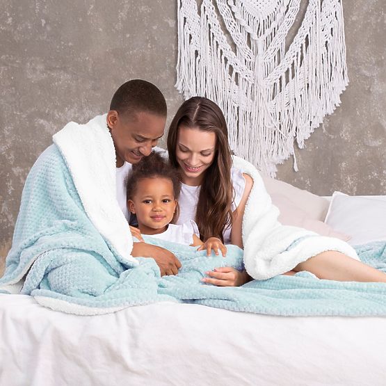 Prikrývka SHLEEPY modrá s žakárovým vzorom klasický štýl 130x180