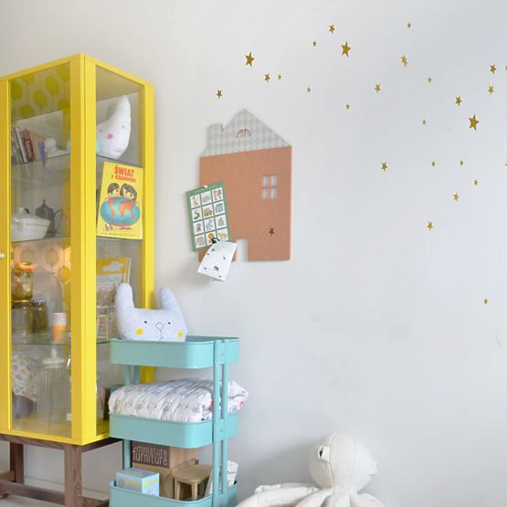 Samolepiaca nástenka DEKORNIK - modrý domček