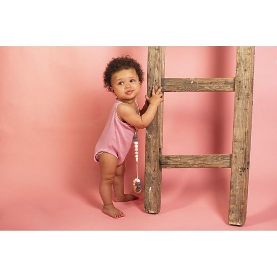 Silikónové hryzenie hrkálka Tina