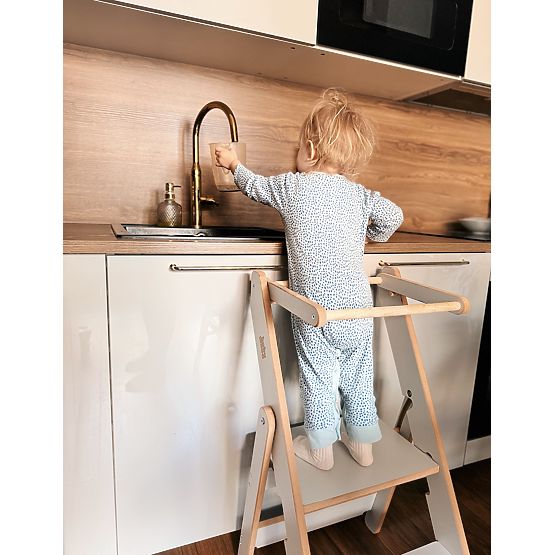 Skladacia učebná veža - sivá