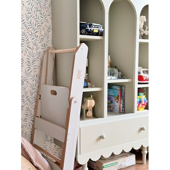 Skladacia učebná veža - sivá