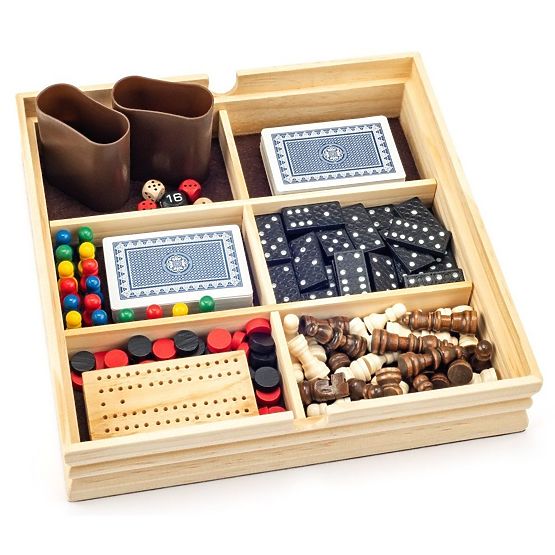 Súprava hier v drevenej krabici