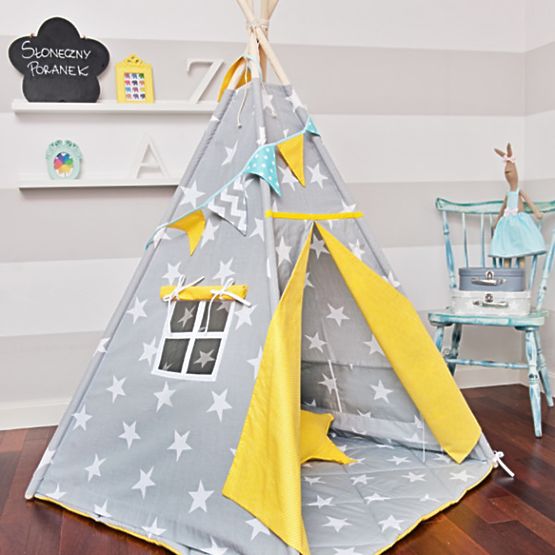 Teepee - slnečné ráno