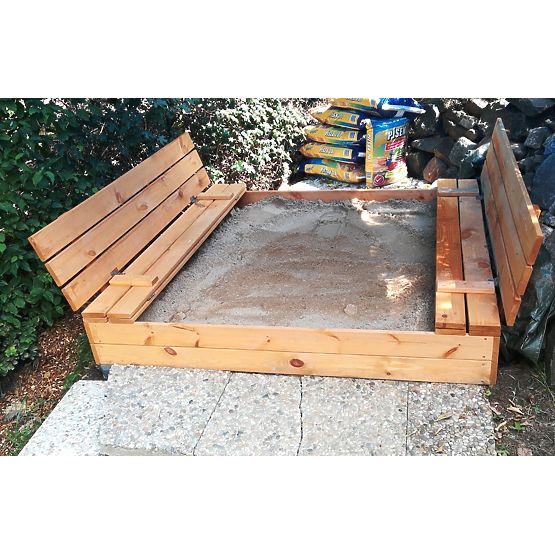 Uzavierateľné pieskovisko s lavičkami 140 x 140 - impregnované