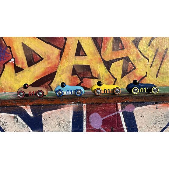 Vilac Drevené auto Old Sport Compet žlté