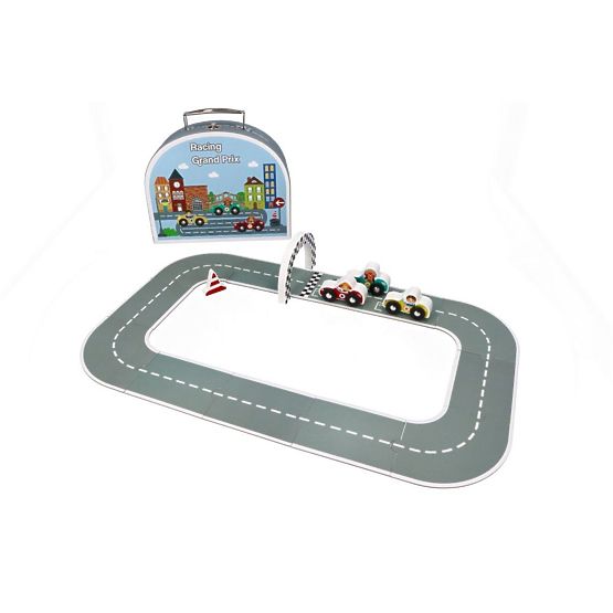 Závodná dráha v kufri