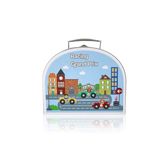 Závodná dráha v kufri