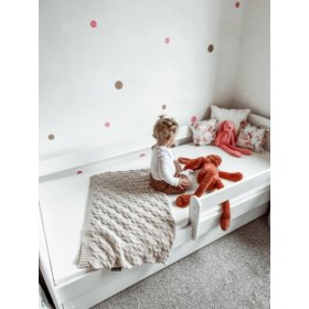 OURBABY detská posteľ so zábranou - biela